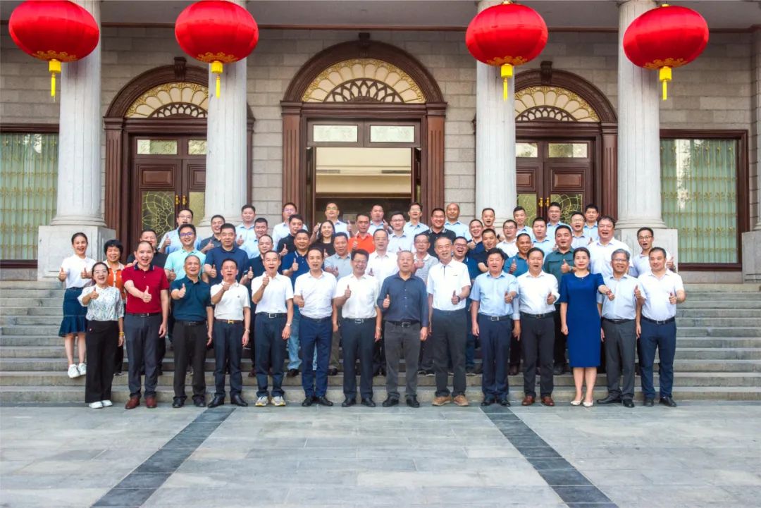 威華集團(tuán)助力“我的家鄉(xiāng)我建設(shè)”平遠(yuǎn)縣熱柘鎮(zhèn)鄉(xiāng)賢回鄉(xiāng)考察活動順利舉行！